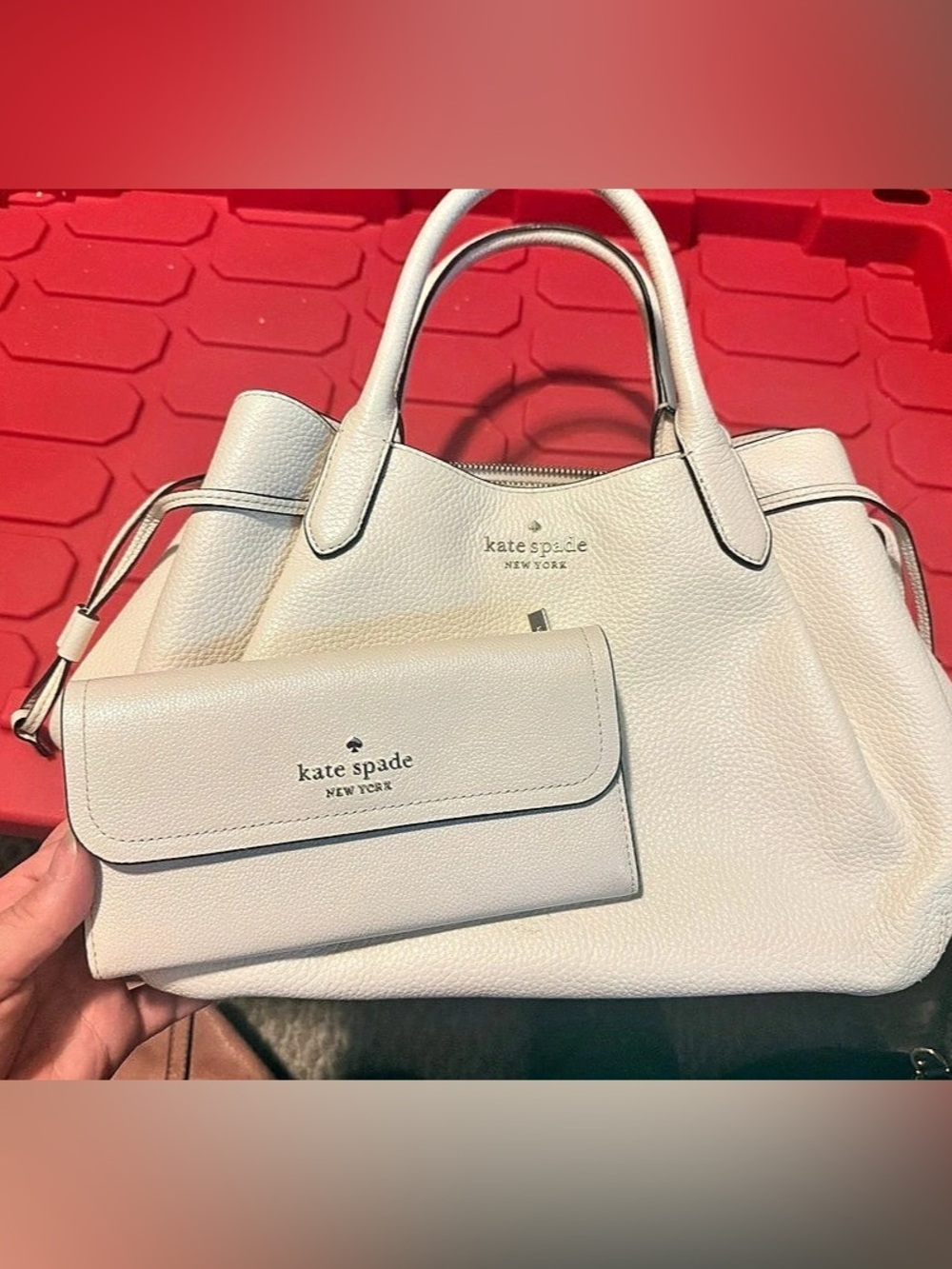 Kate Spade White Satchel with Matching wallet Like New